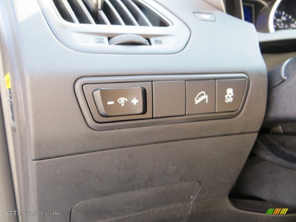 2012 Tucson Limited - Diamond Silver / Black photo #41