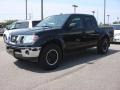 Super Black - Frontier SV Crew Cab 4x4 Photo No. 2