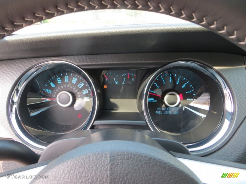 2014 Ford Mustang V6 Coupe Gauges Photo #85092737