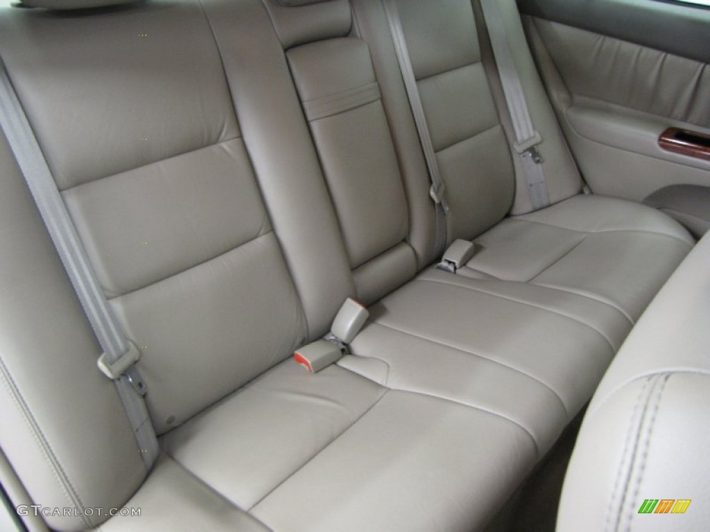 2005 Camry XLE V6 - Desert Sand Mica / Taupe photo #8