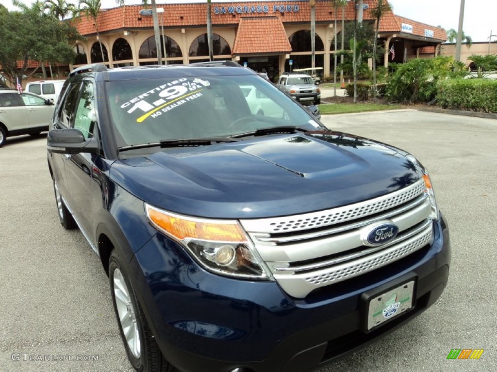 2012 Explorer XLT - Dark Pearl Blue Metallic / Charcoal Black photo #2