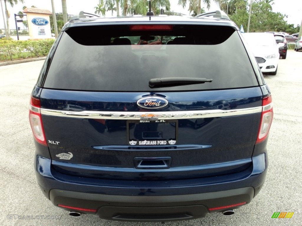 2012 Explorer XLT - Dark Pearl Blue Metallic / Charcoal Black photo #7