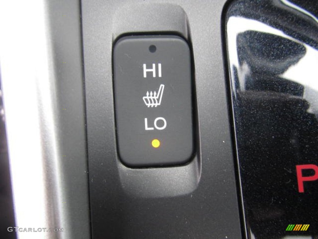 2014 Honda Accord EX-L V6 Coupe Controls Photo #85102667
