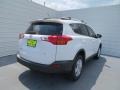 Super White - RAV4 LE Photo No. 4