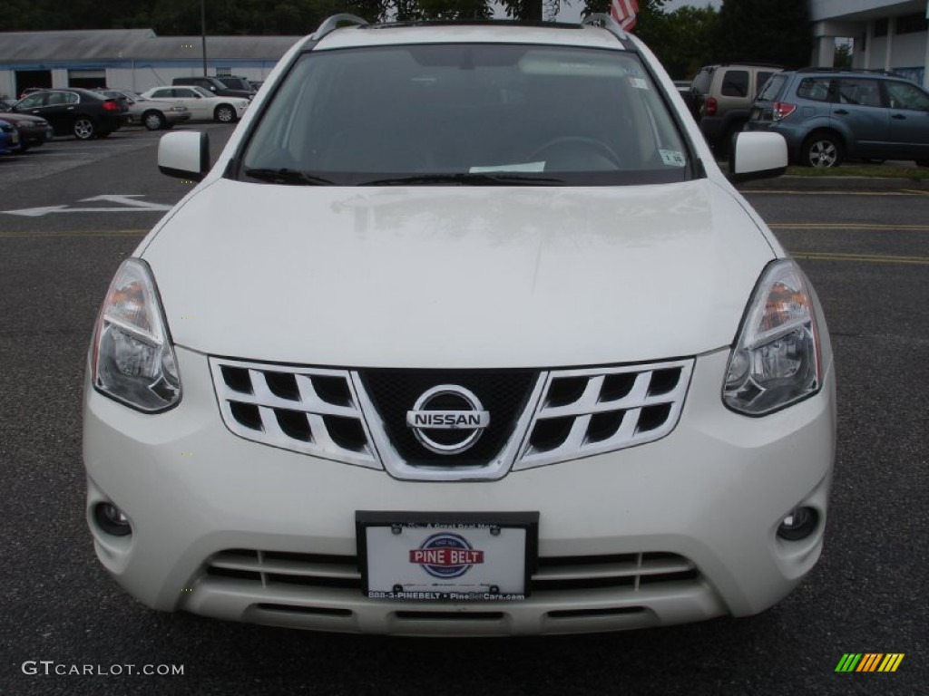 2011 Rogue SL AWD - Pearl White / Black photo #2
