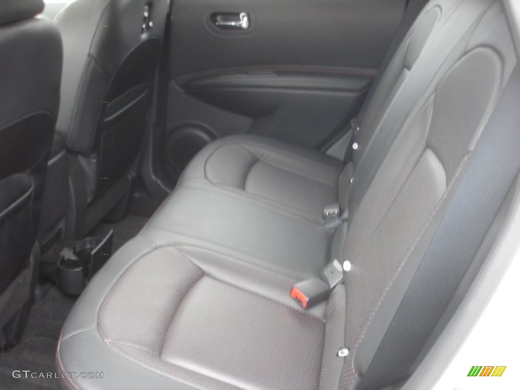 2011 Rogue SL AWD - Pearl White / Black photo #11