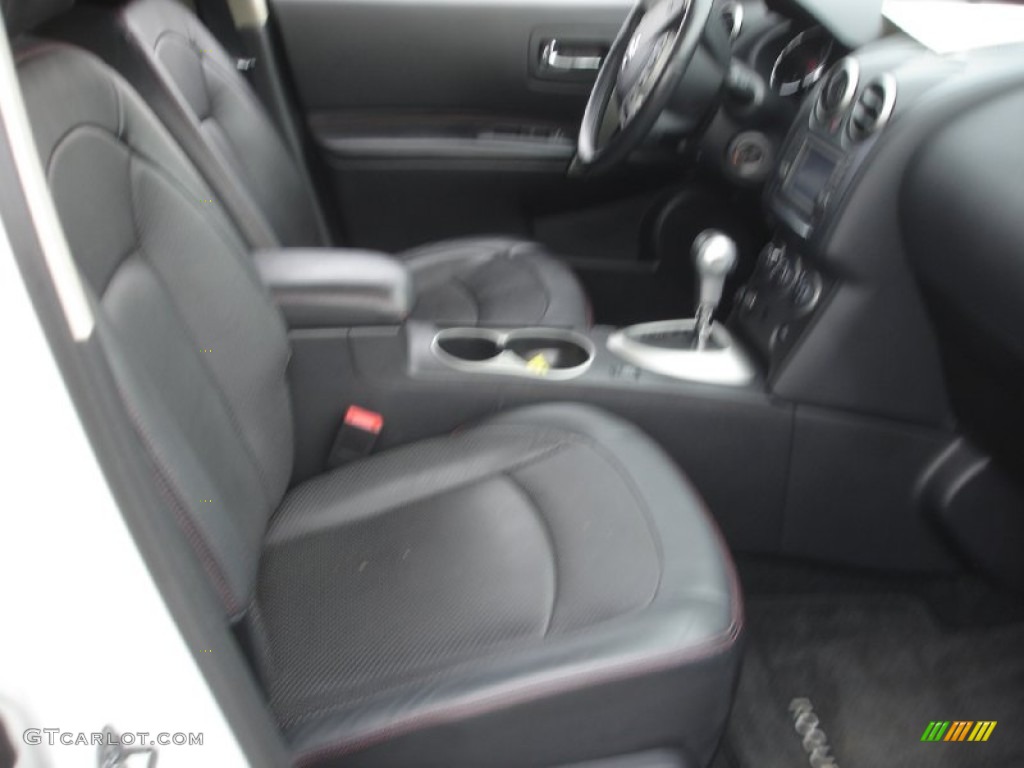 2011 Rogue SL AWD - Pearl White / Black photo #22