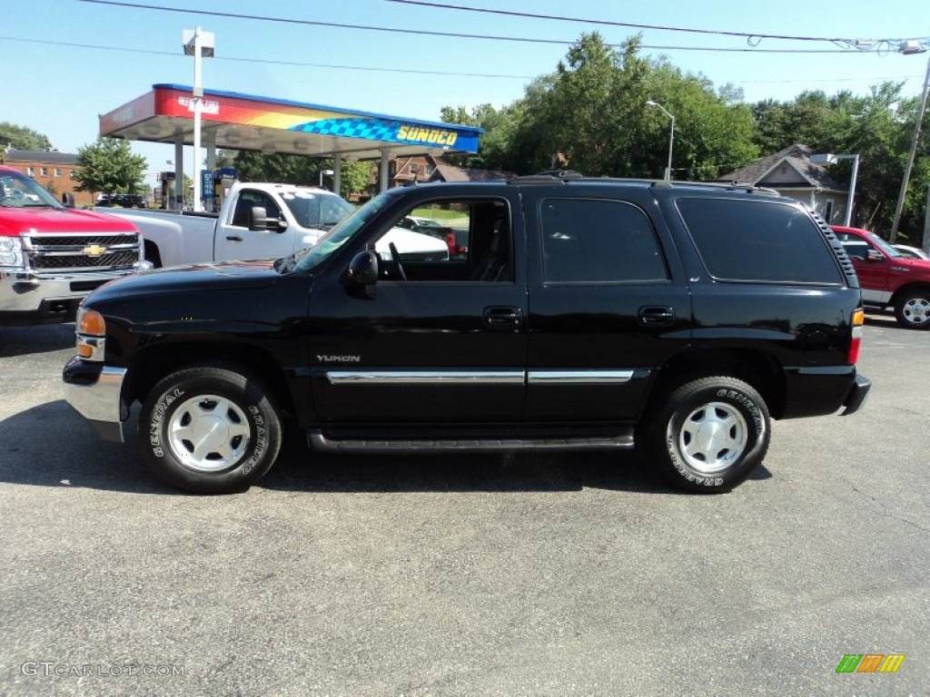 2004 Yukon SLT 4x4 - Onyx Black / Pewter/Dark Pewter photo #1