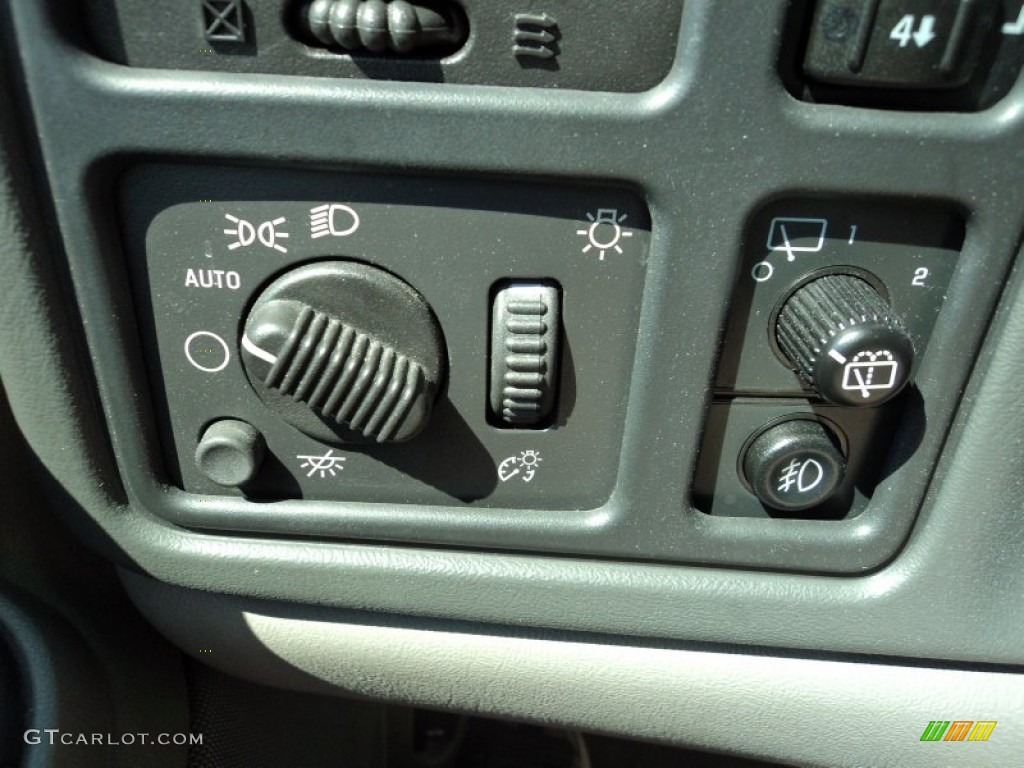 2004 Yukon SLT 4x4 - Onyx Black / Pewter/Dark Pewter photo #10