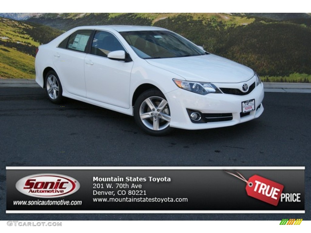 2014 Camry SE - Super White / Black photo #1