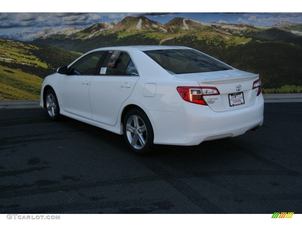 2014 Camry SE - Super White / Black photo #2