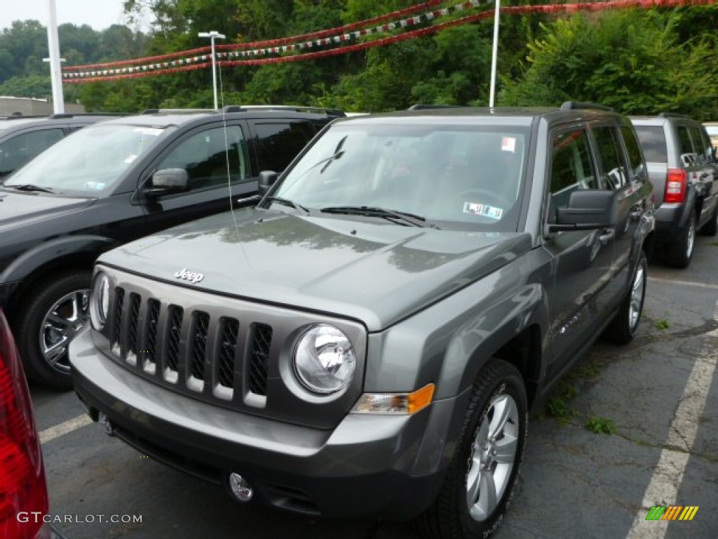 2014 Patriot Sport 4x4 - Mineral Gray Metallic / Dark Slate Gray photo #1