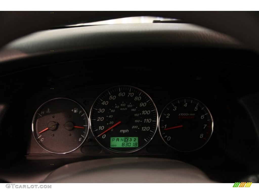 2005 MPV ES - Black Mica / Gray photo #7