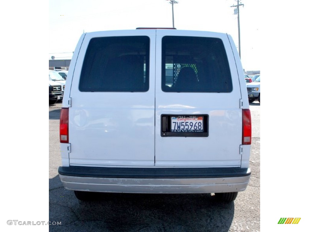 2005 Astro Cargo Van - Summit White / Medium Gray photo #4