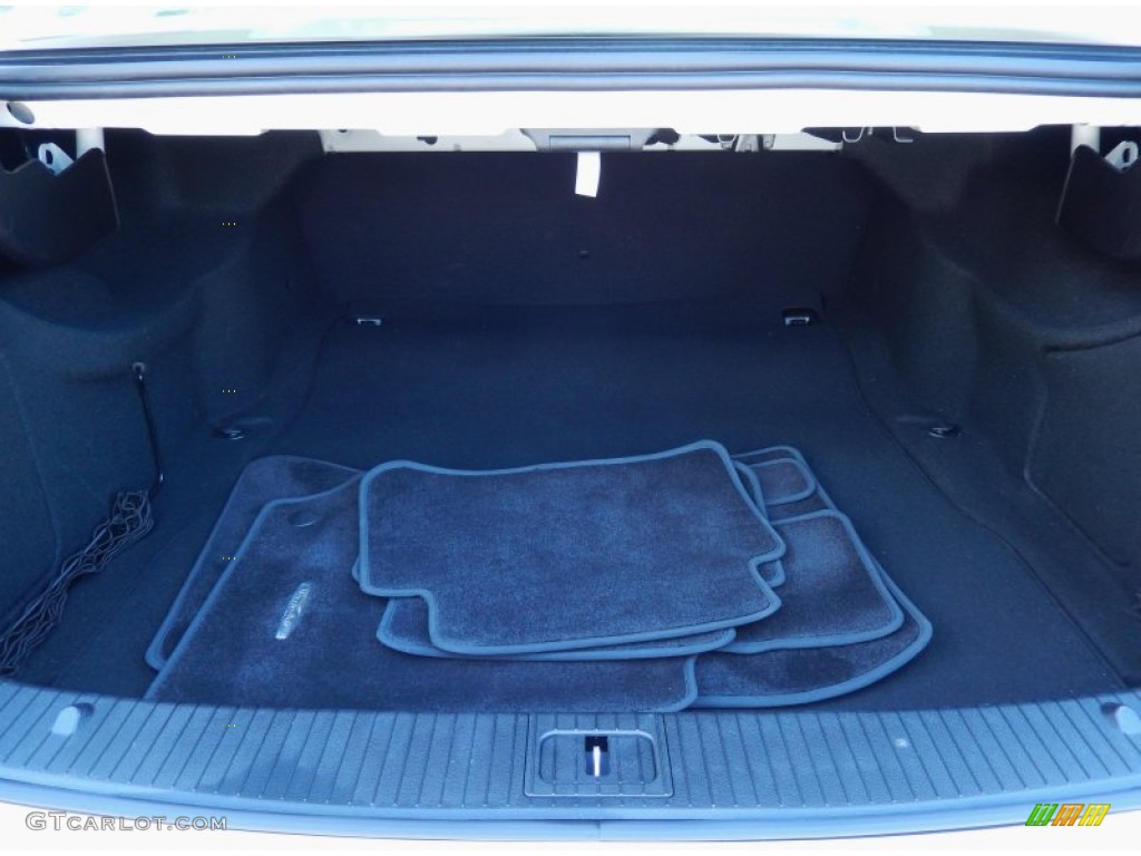 2010 Mercedes-Benz E 350 Sedan Trunk Photos