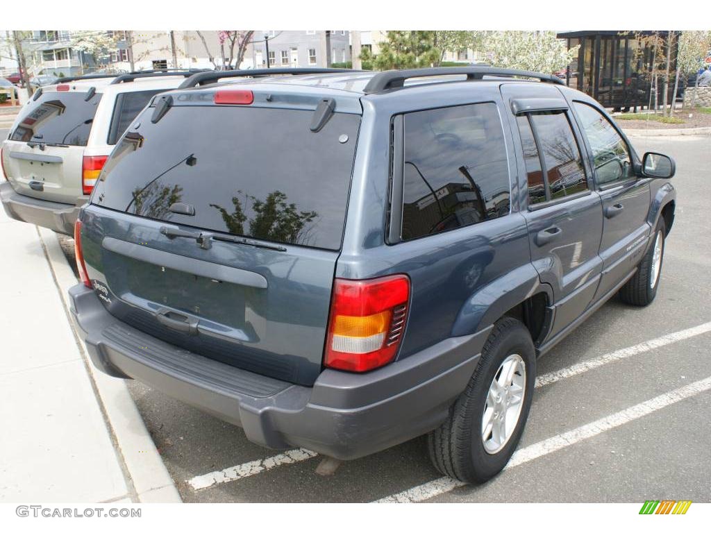 2004 Grand Cherokee Laredo 4x4 - Steel Blue Pearl / Dark Slate Gray photo #4