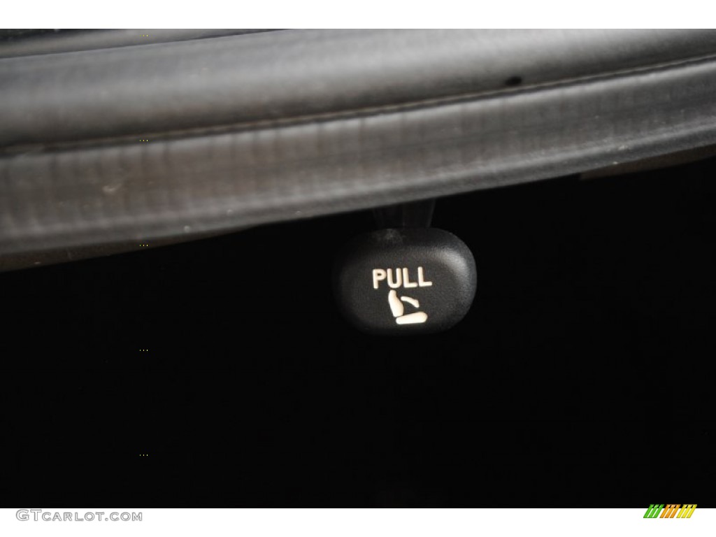 2010 Genesis Coupe 2.0T Premium - Bathurst Black / Black photo #40