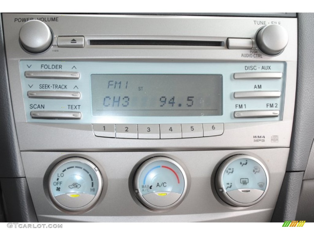 2007 Toyota Camry LE Controls Photo #85117291