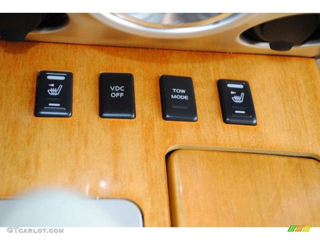 2006 Infiniti QX 56 4WD Controls Photo #85117613
