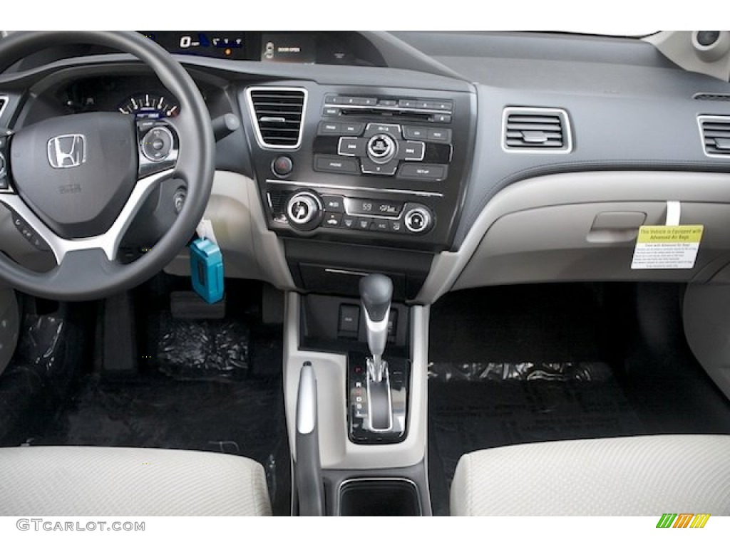 2013 Honda Civic Hybrid Sedan Dashboard Photos