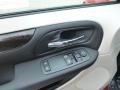 Redline 2 Coat Pearl - Grand Caravan SE Photo No. 16