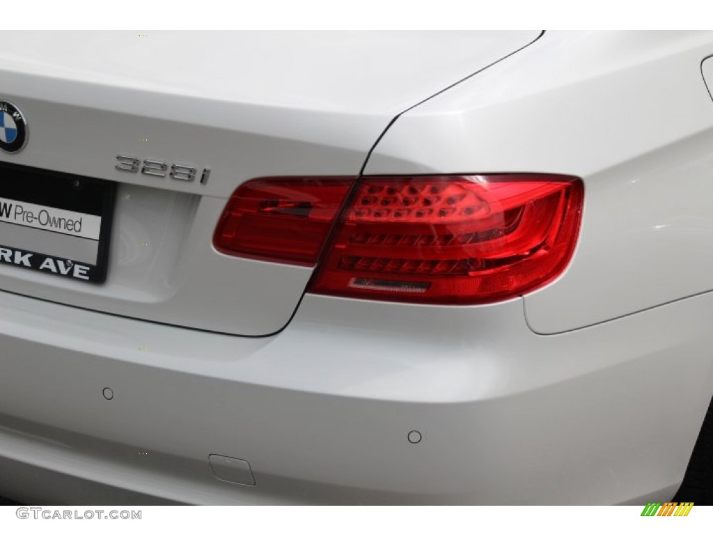 2013 3 Series 328i Coupe - Mineral White Metallic / Coral Red/Black photo #22