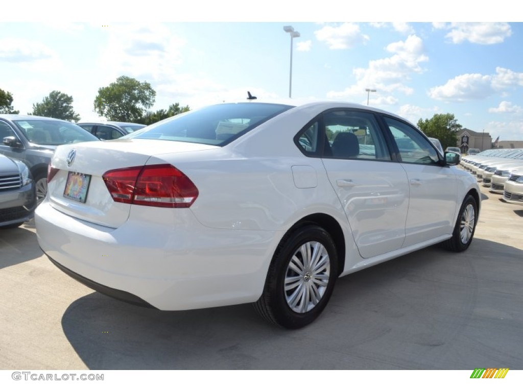 2014 Passat 2.5L S - Candy White / Titan Black photo #2