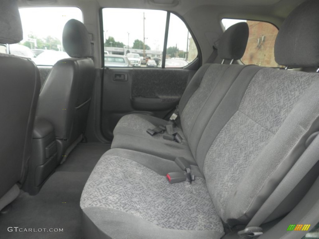 Gray Interior 2002 Isuzu Rodeo S Photo #85131416