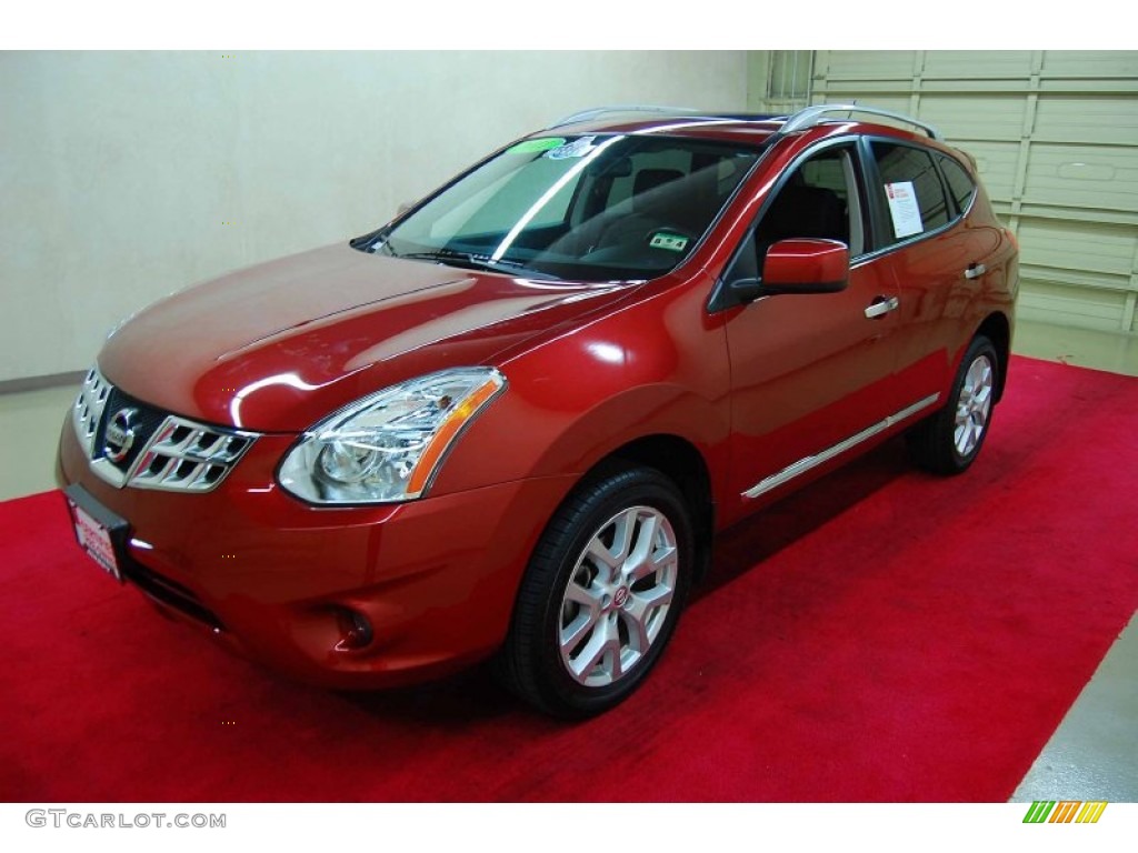 2011 Rogue SV - Cayenne Red / Black photo #3