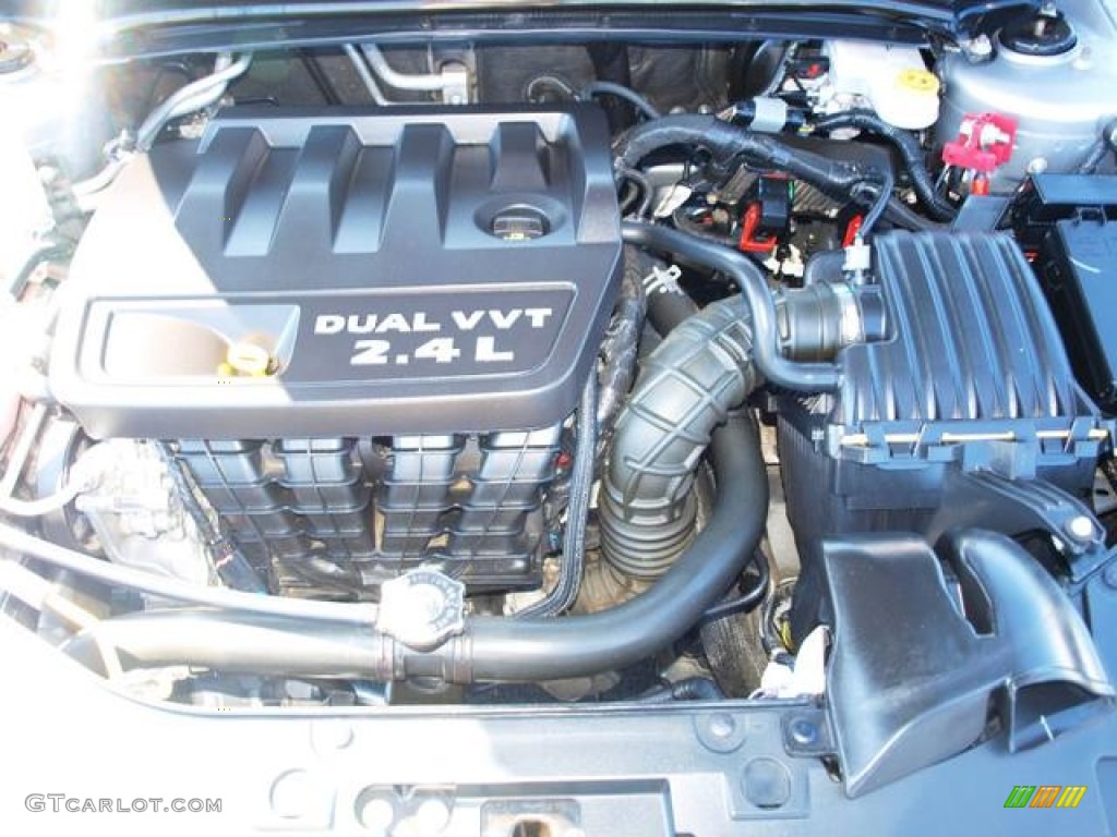 2013 Chrysler 200 Touring Convertible 2.4 Liter DOHC 16-Valve Dual VVT 4 Cylinder Engine Photo #85133823