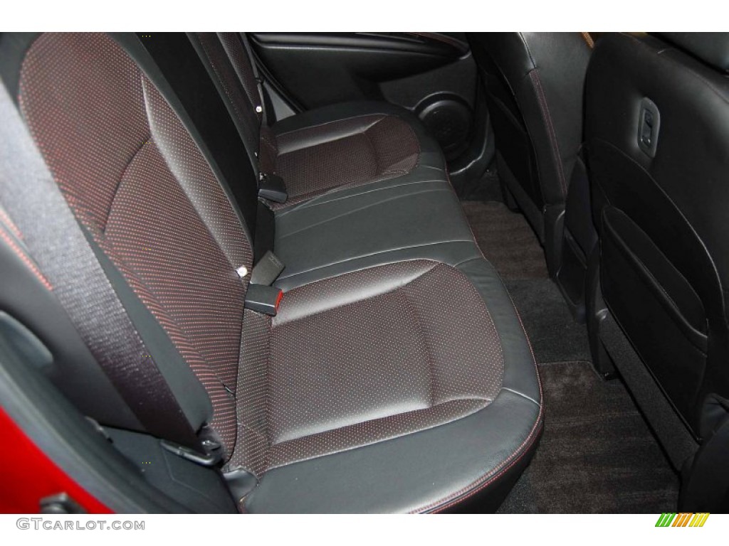 2011 Rogue SV - Cayenne Red / Black photo #18