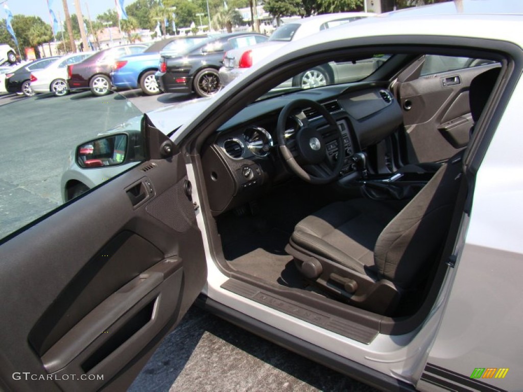 2011 Mustang V6 Premium Coupe - Ingot Silver Metallic / Charcoal Black photo #9