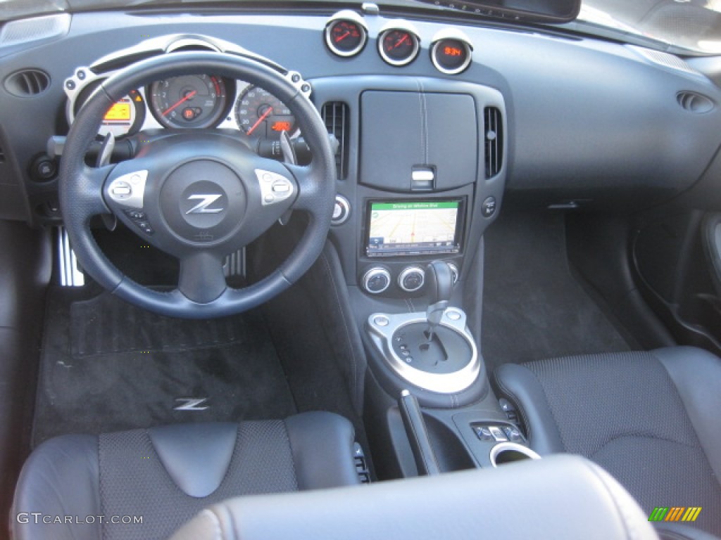 2010 370Z Touring Roadster - Magnetic Black / Black Leather photo #20
