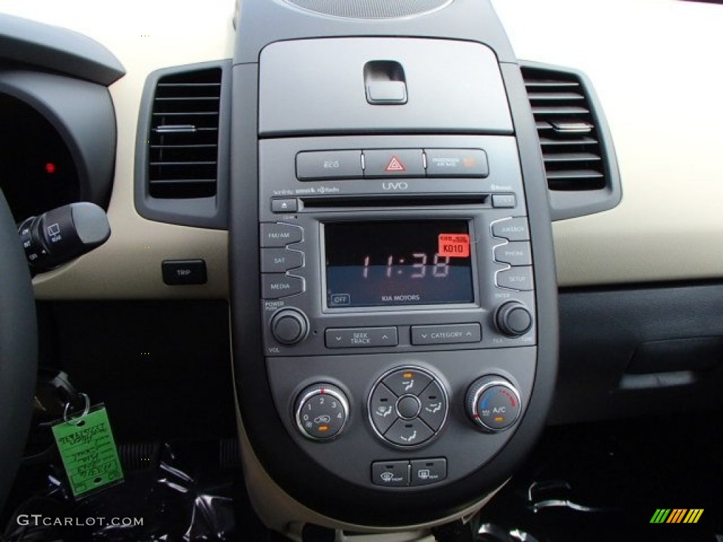 2013 Kia Soul ! Controls Photo #85145837