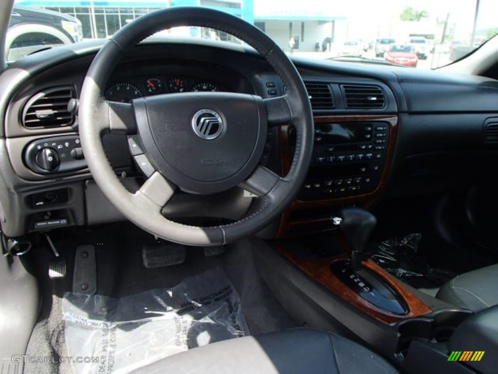 2004 Sable LS Premium Sedan - Silver Frost Metallic / Dark Charcoal photo #12