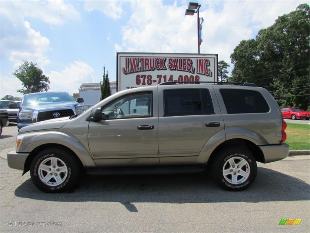 2005 Durango SLT - Light Khaki Metallic / Khaki photo #3