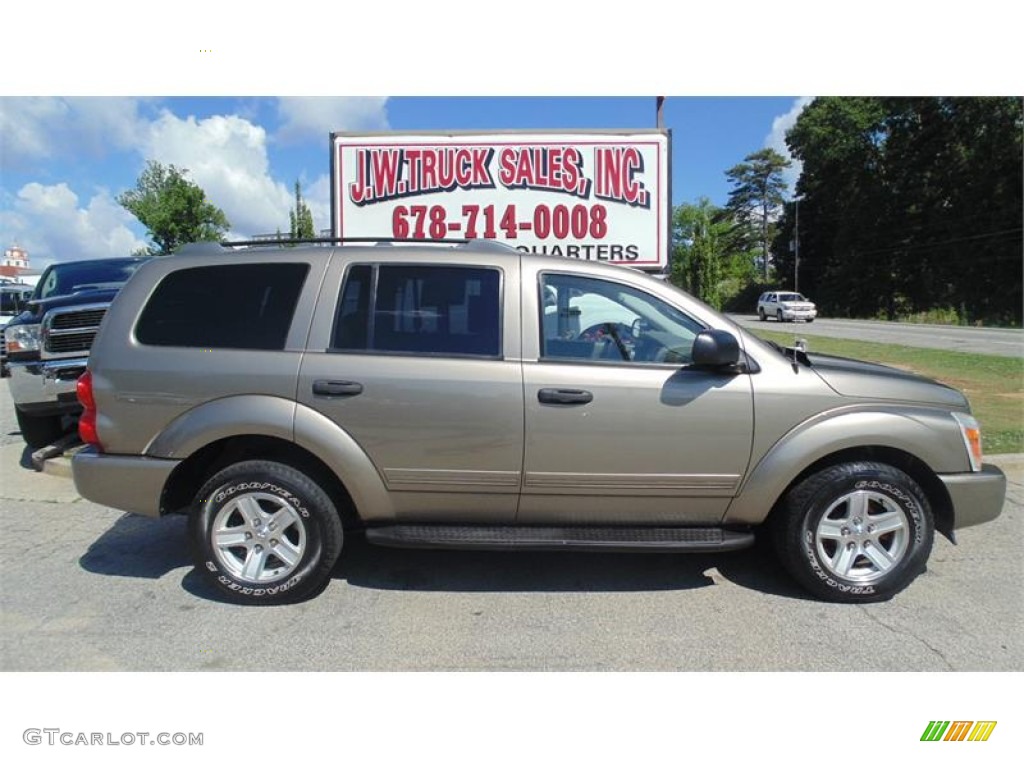 2005 Durango SLT - Light Khaki Metallic / Khaki photo #6