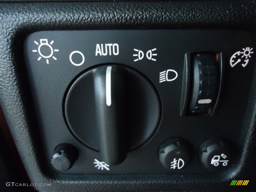 2008 Isuzu i-Series Truck i-370 LS Crew Cab Controls Photos