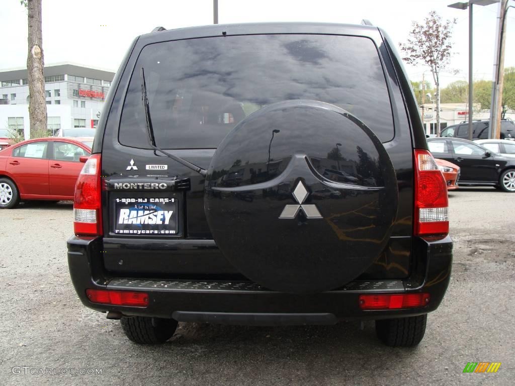 2004 Montero Limited 4x4 - Solano Black Pearl / Charcoal photo #6