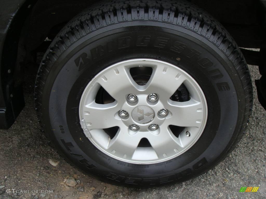 2004 Montero Limited 4x4 - Solano Black Pearl / Charcoal photo #9