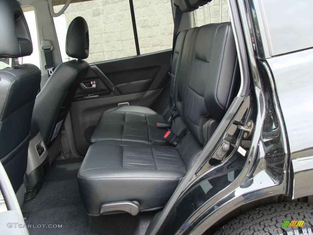 2004 Montero Limited 4x4 - Solano Black Pearl / Charcoal photo #10