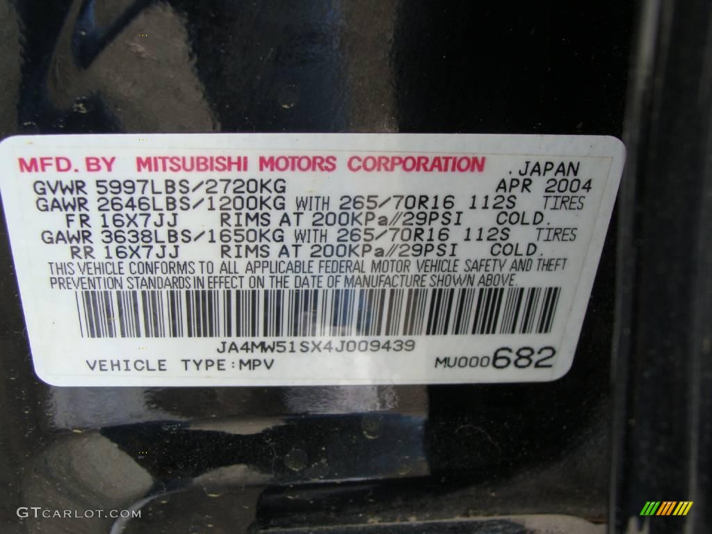 2004 Montero Limited 4x4 - Solano Black Pearl / Charcoal photo #16