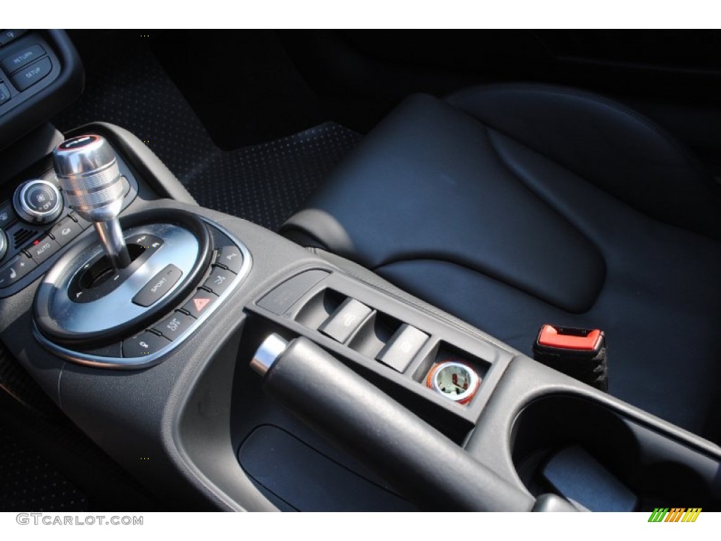 2011 Audi R8 Spyder 5.2 FSI quattro Controls Photo #85153856