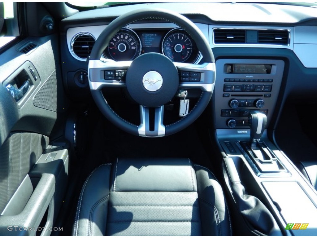 2014 Ford Mustang V6 Premium Convertible Charcoal Black Dashboard Photo #85155200