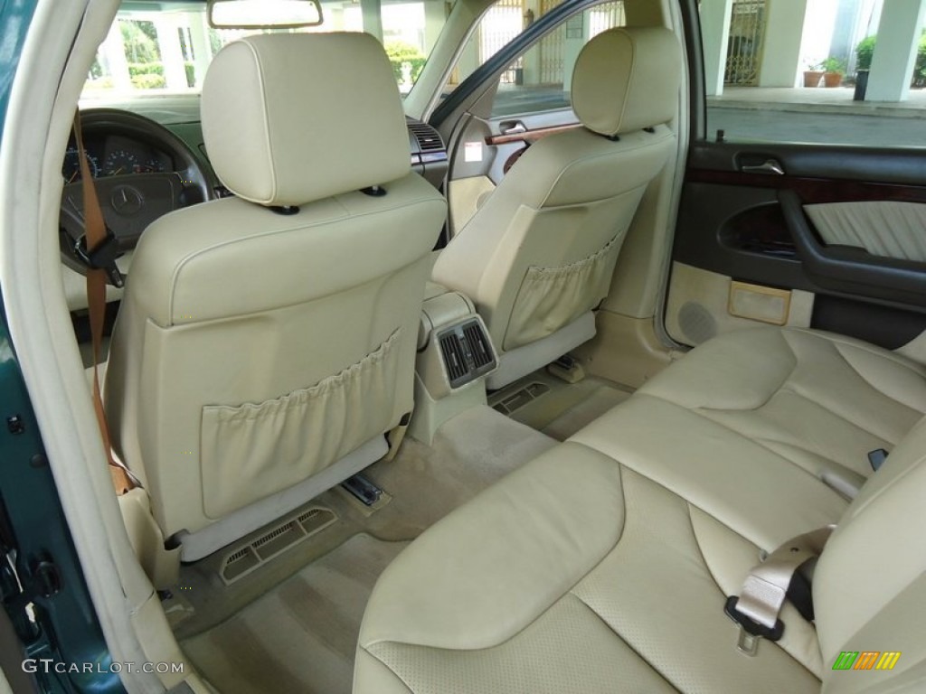 1997 Mercedes-Benz S 420 Sedan Rear Seat Photo #85157510