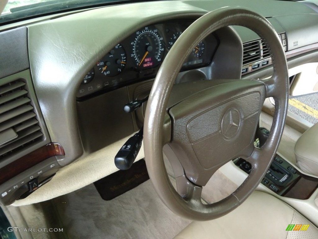 1997 Mercedes-Benz S 420 Sedan Steering Wheel Photos