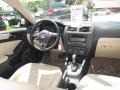 Candy White - Jetta SE Sedan Photo No. 12