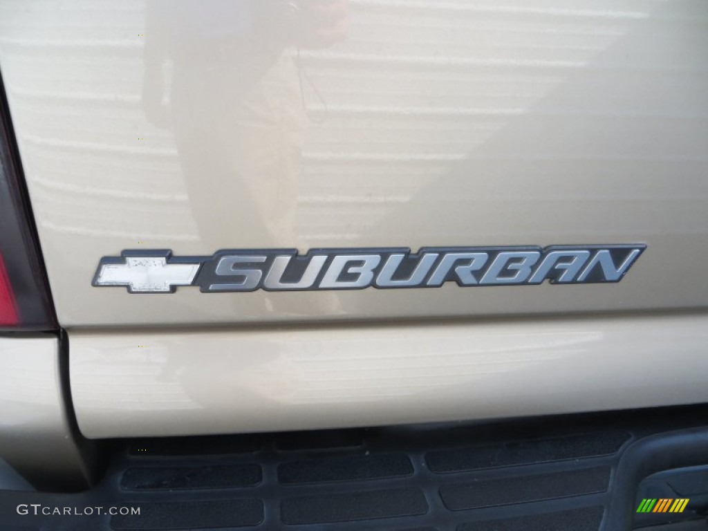 2005 Suburban 1500 LS - Sandstone Metallic / Tan/Neutral photo #17
