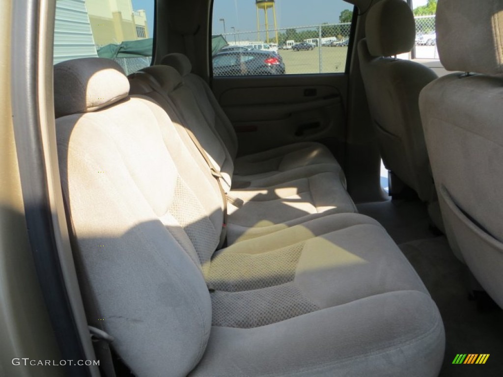 2005 Suburban 1500 LS - Sandstone Metallic / Tan/Neutral photo #25
