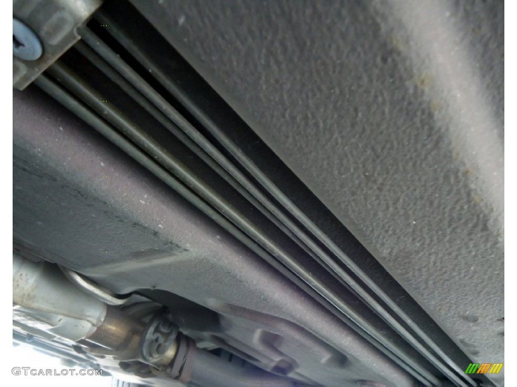 1994 Mercedes-Benz SL 320 Roadster Undercarriage Photos